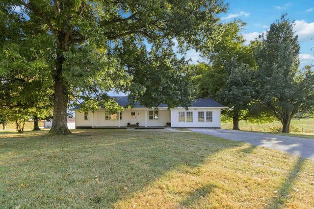 285 Kentucky 643, Waynesburg, KY 40489