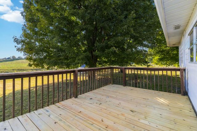 285 Kentucky 643, Waynesburg, KY 40489