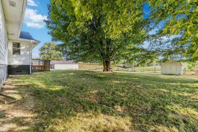 285 Kentucky 643, Waynesburg, KY 40489