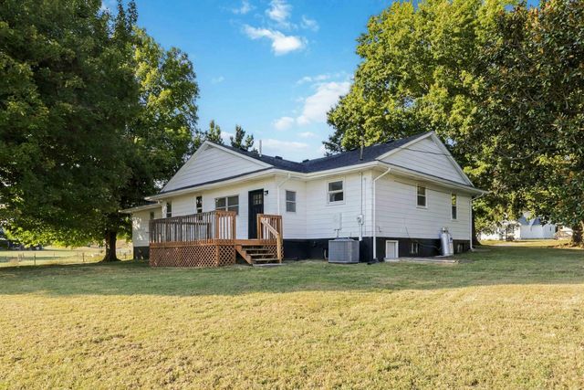 285 Kentucky 643, Waynesburg, KY 40489