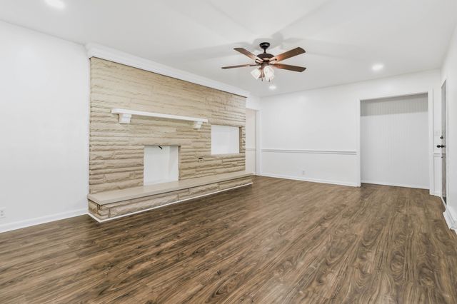 285 Kentucky 643, Waynesburg, KY 40489