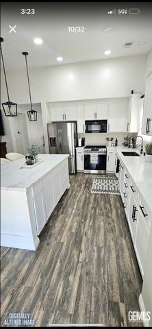 309 Alysheba Drive, Bakersfield, CA 93307