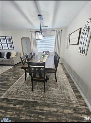 309 Alysheba Drive, Bakersfield, CA 93307