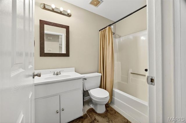 75 Sugar Glen Court 7, St Peters, MO 63376