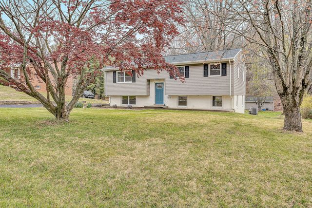 433 Dawnridge LN, Troutville, VA 24175