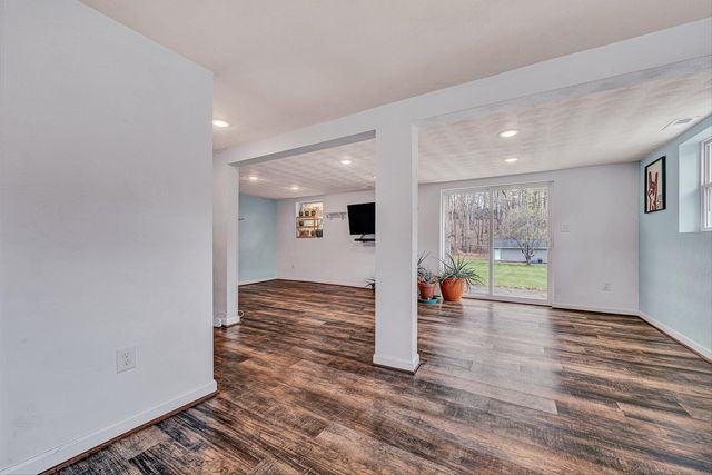 433 Dawnridge LN, Troutville, VA 24175