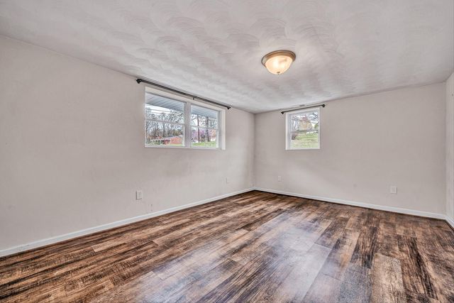 433 Dawnridge LN, Troutville, VA 24175