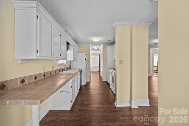 5805 Amity Springs Drive, Charlotte, NC 28212