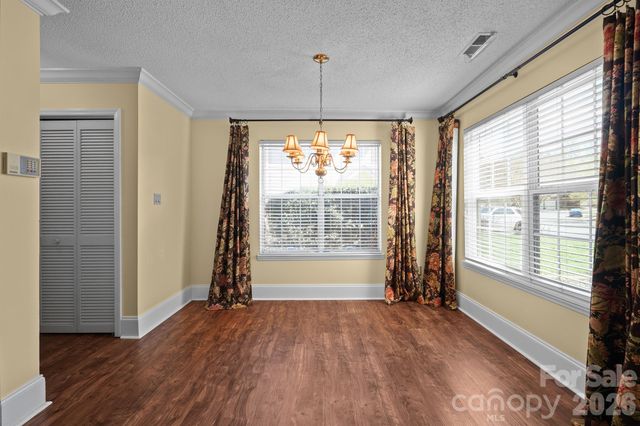 5805 Amity Springs Drive, Charlotte, NC 28212