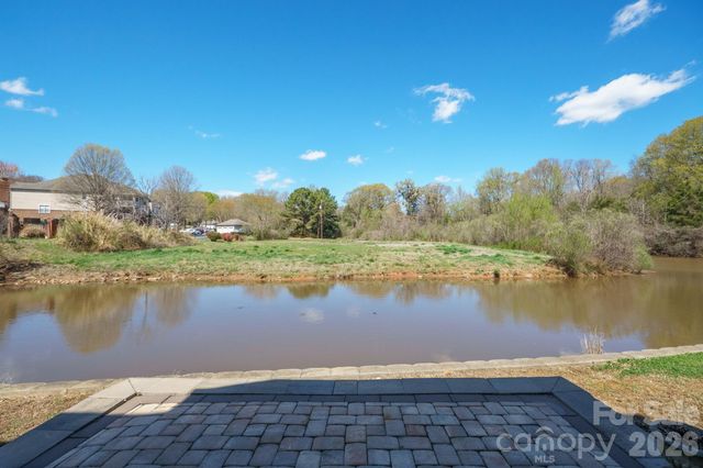 5805 Amity Springs Drive, Charlotte, NC 28212