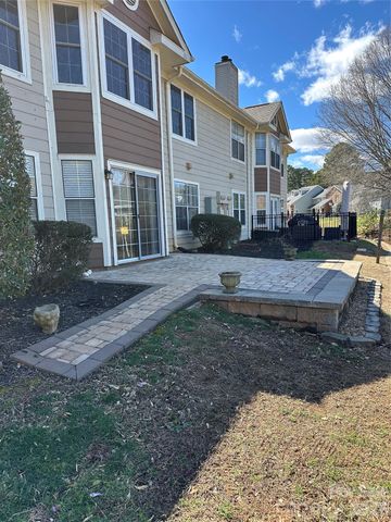 5805 Amity Springs Drive, Charlotte, NC 28212