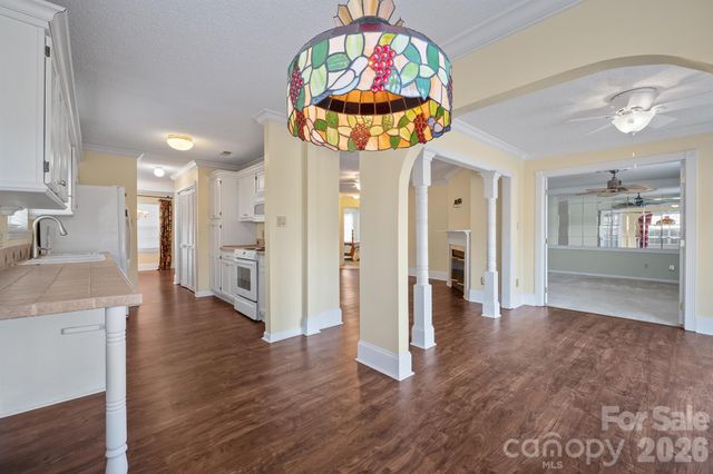 5805 Amity Springs Drive, Charlotte, NC 28212