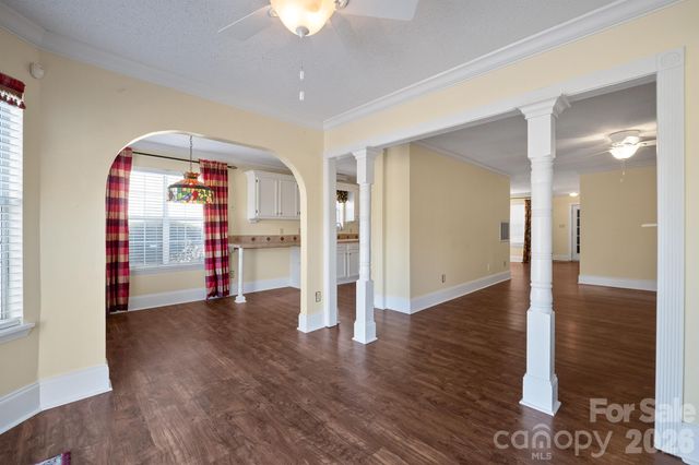 5805 Amity Springs Drive, Charlotte, NC 28212