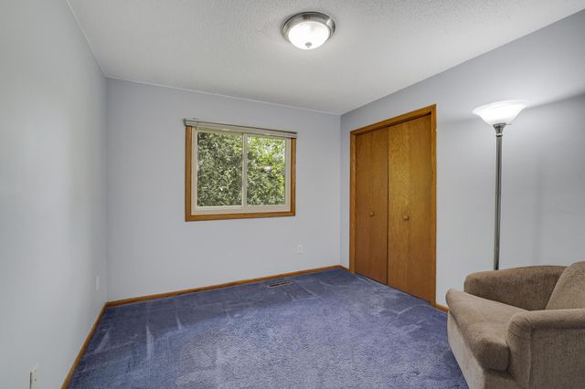 2890 Zanzibar Lane N, Plymouth, MN 55447