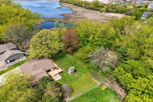 2890 Zanzibar Lane N, Plymouth, MN 55447