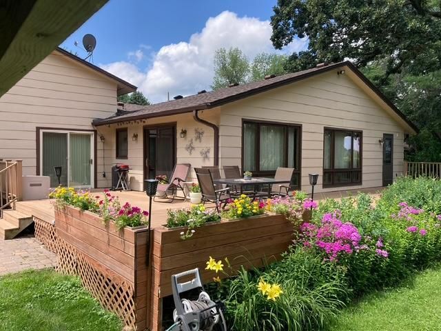 2890 Zanzibar Lane N, Plymouth, MN 55447