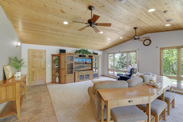2890 Zanzibar Lane N, Plymouth, MN 55447