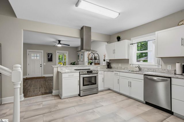 22 2nd Avenue, Greenville, SC 29609
