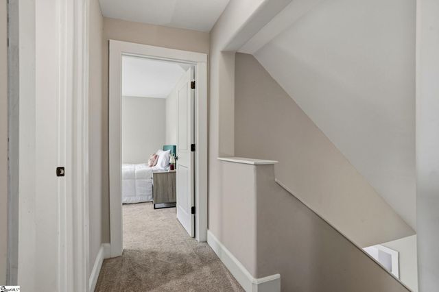 22 2nd Avenue, Greenville, SC 29609