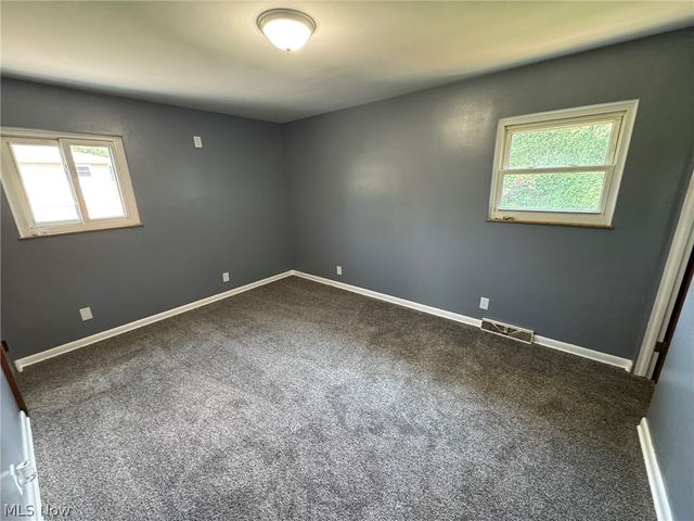1168 Everbright Drive, Uniontown, OH 44685