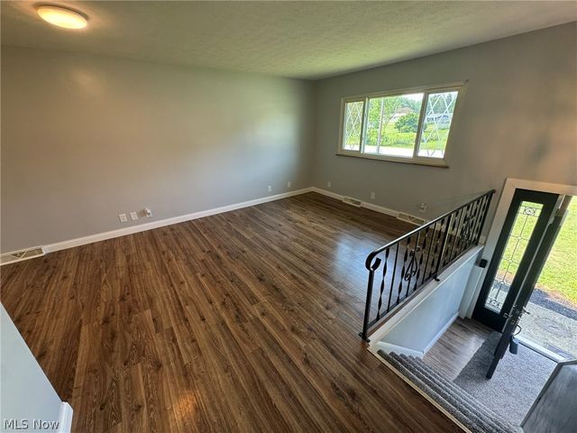 1168 Everbright Drive, Uniontown, OH 44685