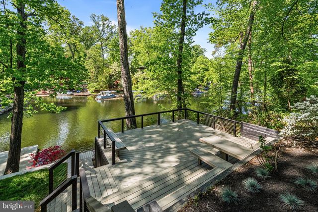 3804 LAKEVIEW TER, Falls Church, VA 22041