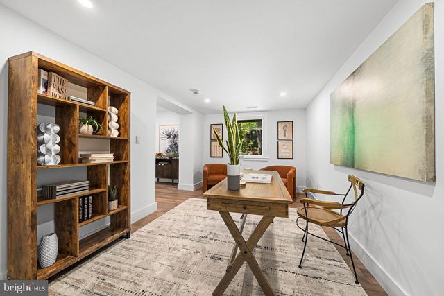 3804 LAKEVIEW TER, Falls Church, VA 22041