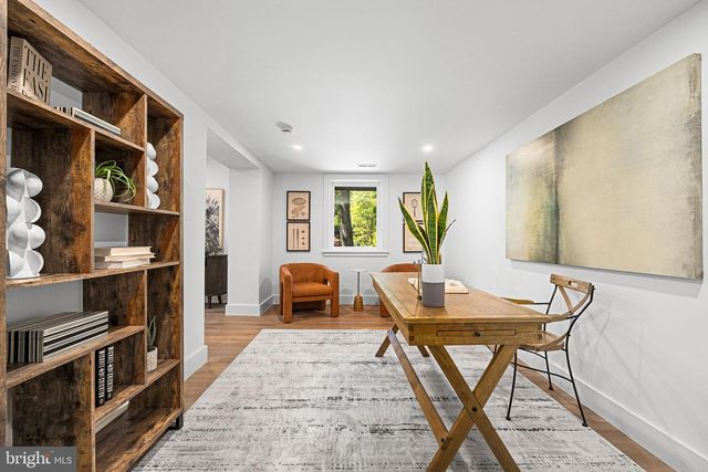 3804 LAKEVIEW TER, Falls Church, VA 22041