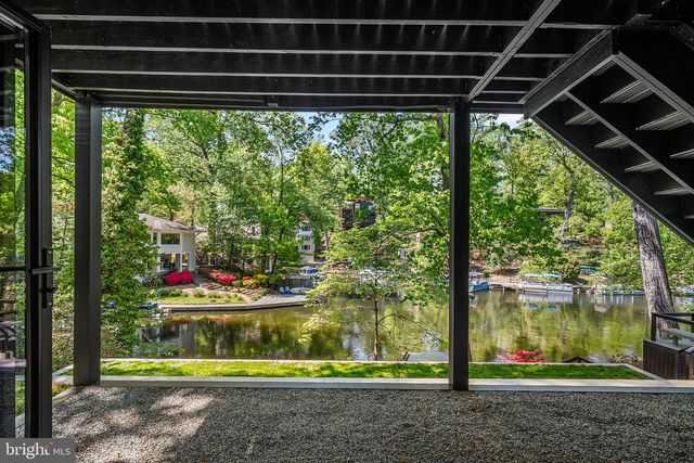 3804 LAKEVIEW TER, Falls Church, VA 22041