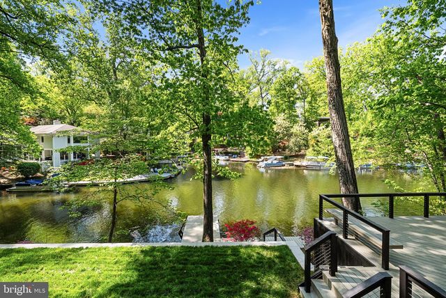 3804 LAKEVIEW TER, Falls Church, VA 22041