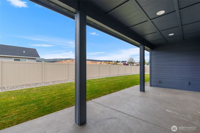 2244 Brinley Court, East Wenatchee, WA 98802