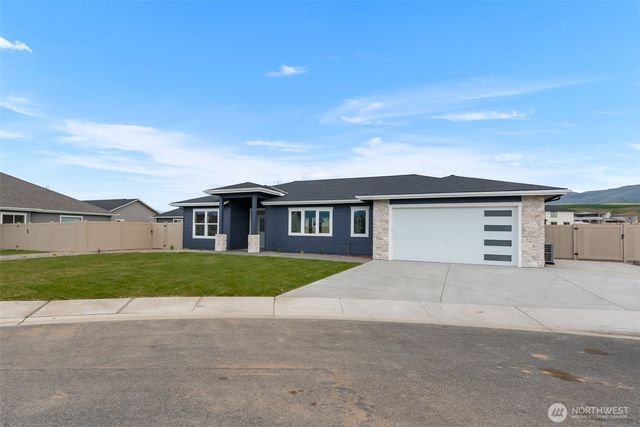2244 Brinley Court, East Wenatchee, WA 98802