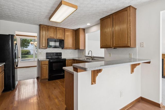 5935 Hampton Corners S, Hilliard, OH 43026