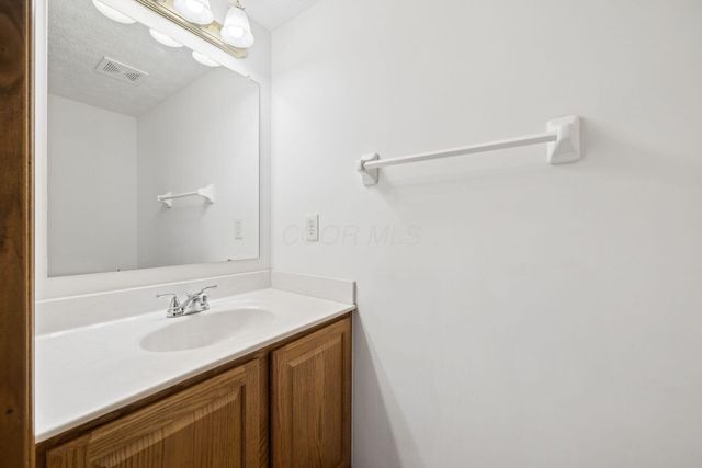 5935 Hampton Corners S, Hilliard, OH 43026