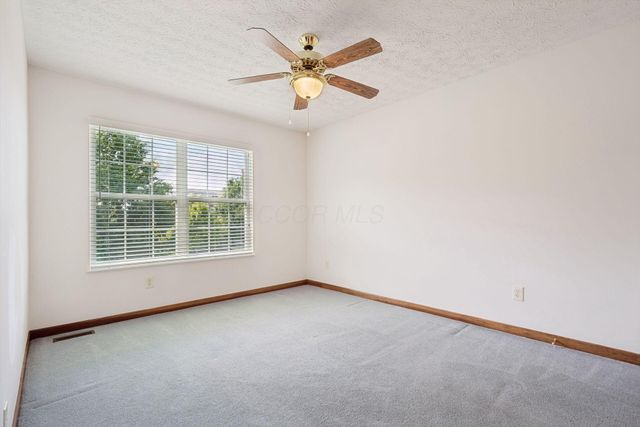 5935 Hampton Corners S, Hilliard, OH 43026