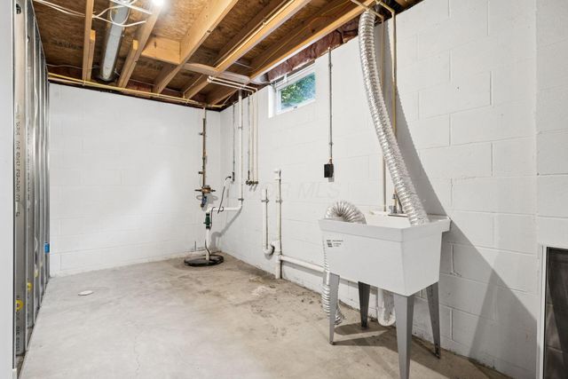 5935 Hampton Corners S, Hilliard, OH 43026