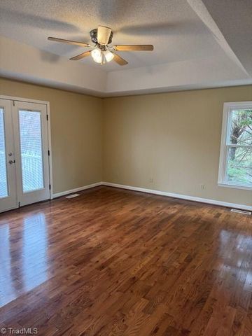 3412 Lochurst Court, Pfafftown, NC 27040