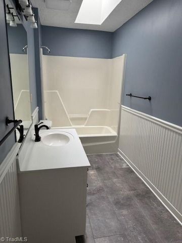 3412 Lochurst Court, Pfafftown, NC 27040