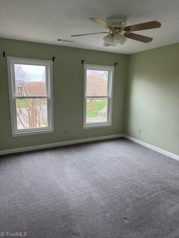 3412 Lochurst Court, Pfafftown, NC 27040