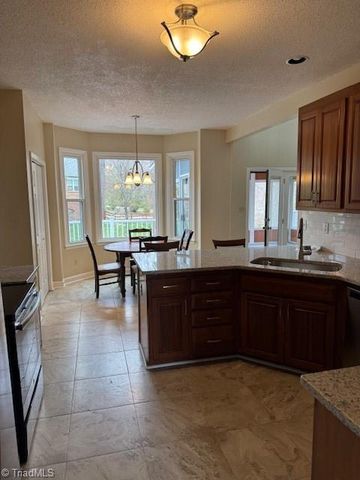 3412 Lochurst Court, Pfafftown, NC 27040