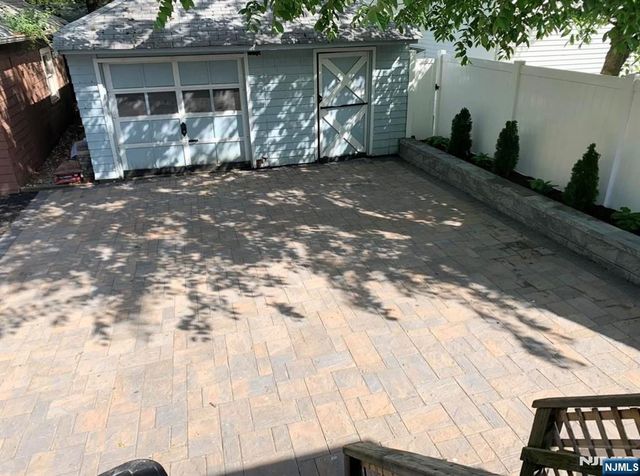 296 Willow Avenue, Lyndhurst, NJ 07071