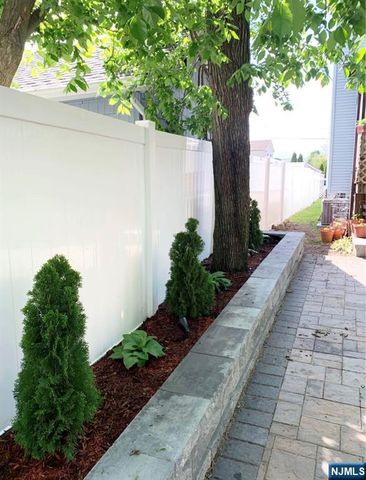 296 Willow Avenue, Lyndhurst, NJ 07071