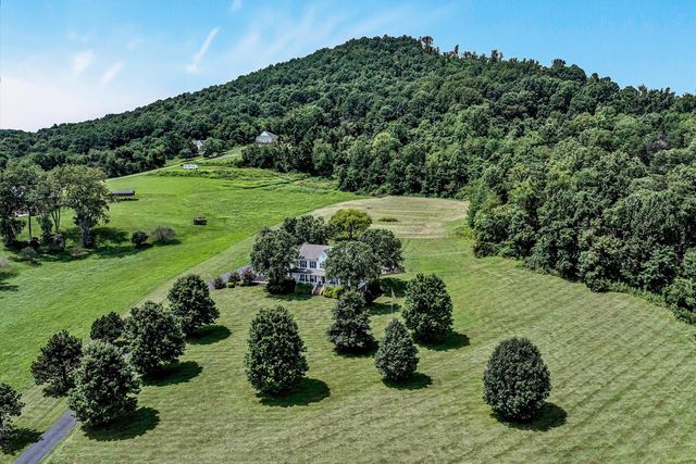 210 DAYTONA DR, Hardy, VA 24101