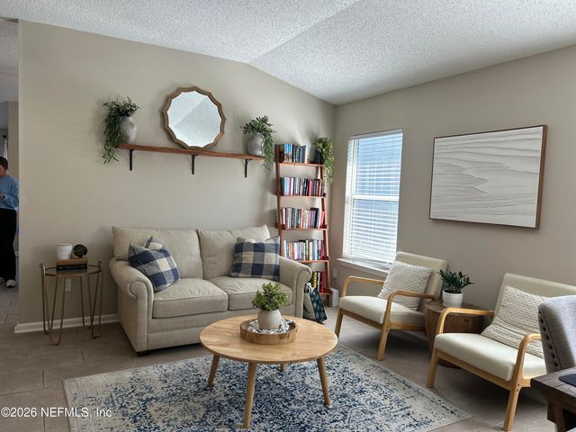 267 CARRIANN COVE Court, Jacksonville, FL 32225