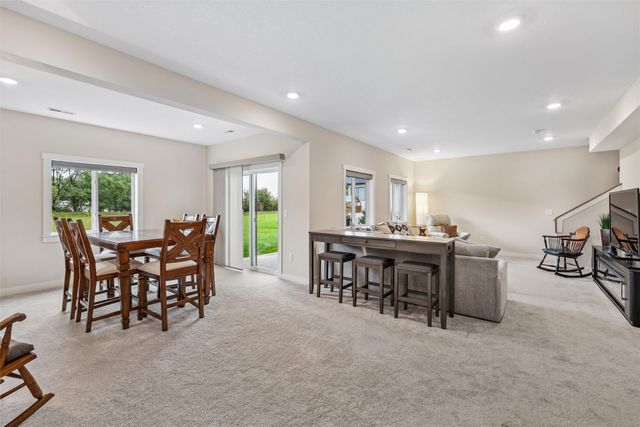 1585 NW Parkside Lane, Waukee, IA 50263