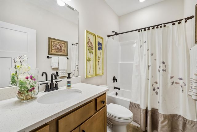 1585 NW Parkside Lane, Waukee, IA 50263