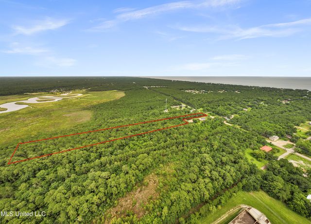 501 E North Street, Pass Christian, MS 39571