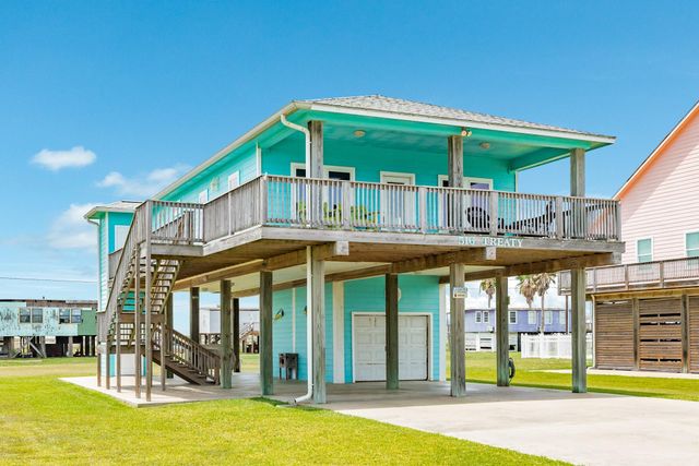 516 Treaty Drive, Surfside Beach, TX 77541