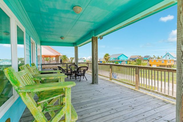 516 Treaty Drive, Surfside Beach, TX 77541