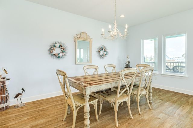 516 Treaty Drive, Surfside Beach, TX 77541